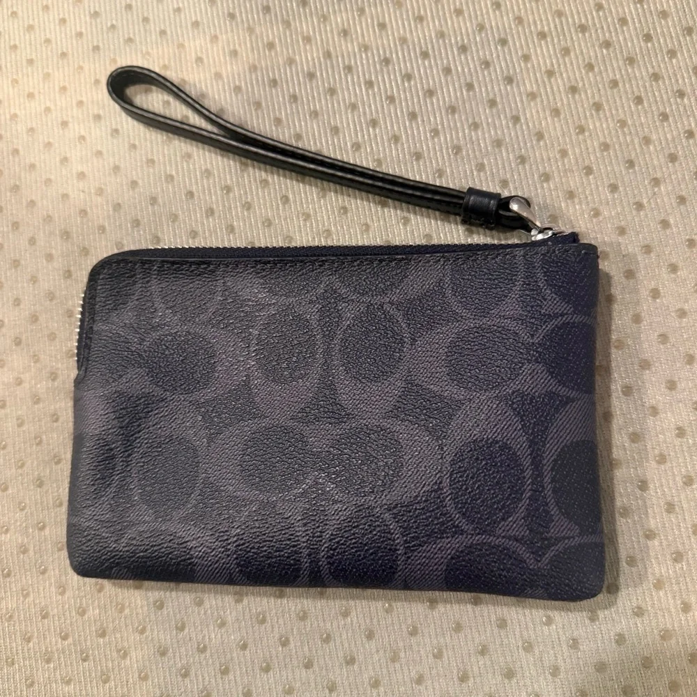 Coach leather signature wristlet